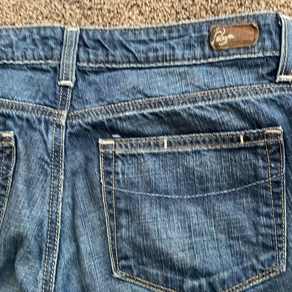 Paige‎ Silver Lake Short Low-Rise Raw Hem shorts - Picture 7 of 11